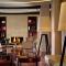 Amphitryon Hotel