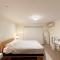 3BR family home, townhouse with free community pool and tennis court access