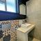 Modern Studio with Balcony in Prime Sea Point - Kapstadt