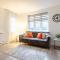 High Trees Place - 2 Bed Ground Floor Flat with free Parking - Whetstone