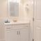 1001 King ADA Suite, 1st Floor Serenity