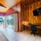 Ficus Sunset Suites