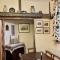 Quirky, comfortable, converted Chapel - Winkleigh