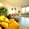 BnGo I Immense RoofTop Lyon I 2 chambres, 4 places parkings, 2 immenses terrasses, 8 personnes