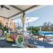 Beautiful Home In Sinj - Sinj