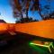 Spacious Yard, Sparkling Pool & Spa, Firepit, 9beds! - إنديو