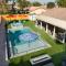 Spacious Yard, Sparkling Pool & Spa, Firepit, 9beds! - إنديو