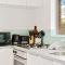 Lovely studio apartment with Freo Port views
