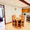 THE OLD WASH KITCHEN - Charming Character Cottage in Holmfirth, Yorkshire
