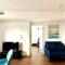 Super Skyline View Condo in the Heart of Toronto - تورونتو
