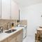 428-2W Newly Furnished Prime Location 2BR Sleeps 5