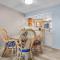 Bayfront 2BR w/ Bay View & Balcony - فورت مايرز بيتش
