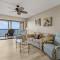 Bayfront 2BR w/ Bay View & Balcony - فورت مايرز بيتش