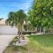Direct Gulf-access home with electric-heated pool & boat lift - Villa Annabella - Cape Coral