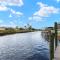 Solar-heated pool home on gulf-access canal with great views - Villa Delieta - كيب كورال