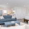 2001 King Pet Friendly, 2nd Floor Serenity