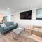 2001 King Pet Friendly, 2nd Floor Serenity