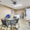 4 Mi to Bradenton Riverwalk Cozy Home with Patio! - 布雷登顿