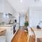 'Sage Bloom' Elegant Newstead Stay with Shared Pool - Brisbane