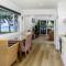 Waterfront Retreat with room for a boat - Welsby Pde, Bongaree