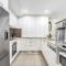 City Centre 3-Bed Apartment with Pool Access - 凯恩斯