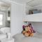 Brensholmen Beach House