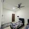Embun Homestay Puchong,Selangor Semi D 10pax 5R4B 6-7CarPark - Puchong