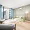 Luxe Southbank Retreat free car park, Pool, Sauna