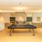Sleek & Modern 1BR with Luxury Pool in JVC - 迪拜