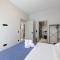 Acropolis view 3BD penthouse next to tram and port - Pireo