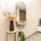 Sleek & Modern 1BR with Luxury Pool in JVC - 迪拜