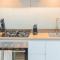 Airstay - Contemporary Studio - Dubai Marina - Monthly Offer Available