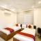 FabHotel La Paz Stay B&B