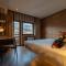 Eight Cortina