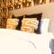 Koi liv-Inn Bedfordview ll Modern Guest House Near OR Tambo