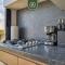 Amazing Studio with Rooftop Pool with Bay View - Бусериас