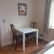 No 4 suite