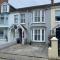 Tenby Victorian Villa with parking, pets allowed - 彭布罗克郡