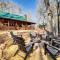 3 Mi to Dtwn Ellijay Tree-Lined Cabin with Deck! - 埃利杰