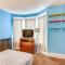 Reading Home with Yard in Historic District - ريدينغ