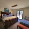 Four Seasons Getaway-Private Hot Spa-Walk to Village-Walk to Pineknot Trailhead-Plus King Bed! - بيغ بير لاكي