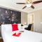 Multi-Level 2BR-Fast WiFI-Free Parking -CM-1 - Costa Mesa