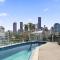 Lux Style Spacious 1 Bed Apt, Pool , Parking - Brisbane