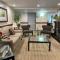 Quality Inn & Suites Everett - إيفريت