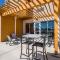 Everhome Suites Corona