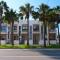 WealthyStays 2BR Retreat , 5Min Walk to Beach