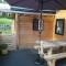 'Monktonmead Lodge' in secluded setting, with private indoor pool. - Ryde