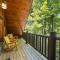 Spring Cabin Retreat - 1 mi to GSMNP - Hot Tub, Pool Table, King Suite & Loft - 赛维尔维尔
