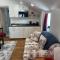 Trendy In-Town Studio - Fast WiFi & Work Desk - Фредериктон