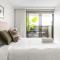 Stunning designer 3 Bed 2 bath opp Long Reef Golf Course